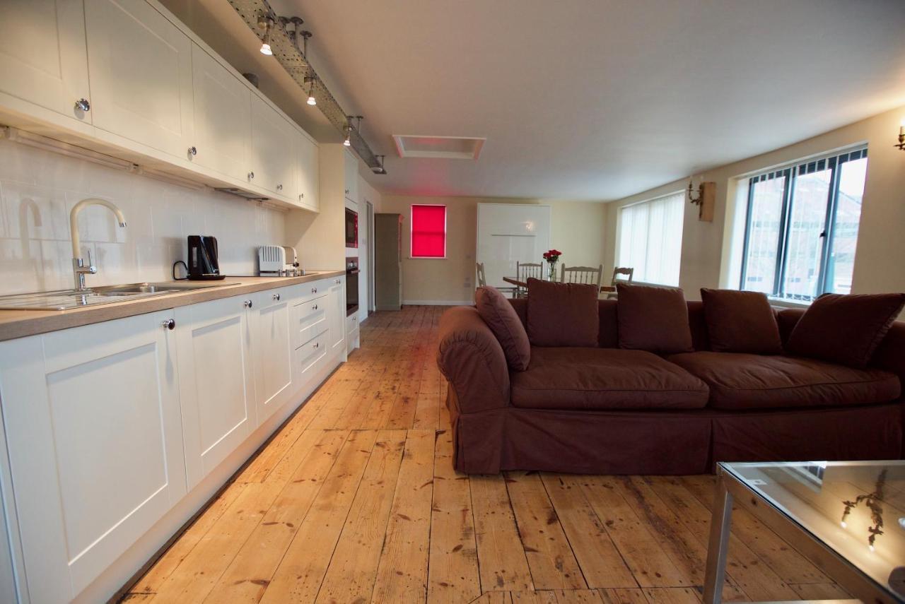 Spacious Apartment With Roof Terrace, Near The Waterfront, Ipswich Buitenkant foto